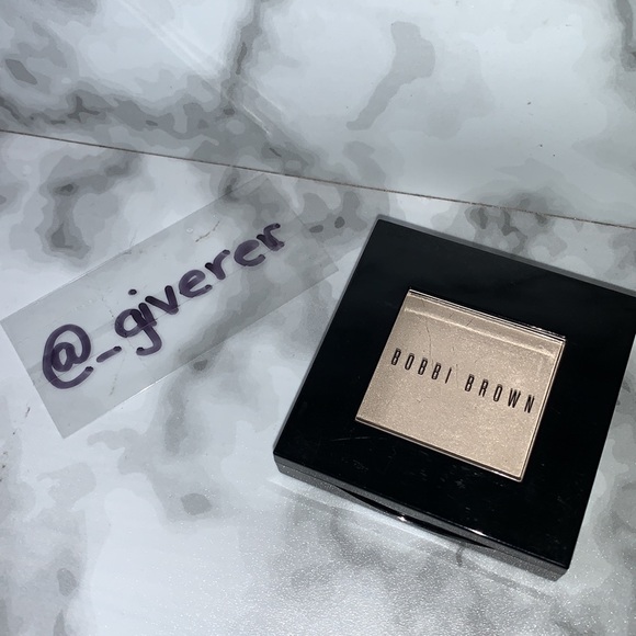 BONE (#16) Shimmer Wash Bobbi Brown Discontinued Eyeshadow - Picture 1 of 13